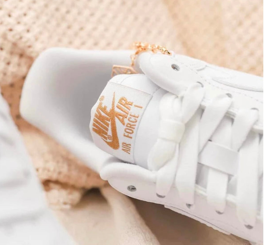 Nike Airforce 1 '07 LX "Lucky Charms"