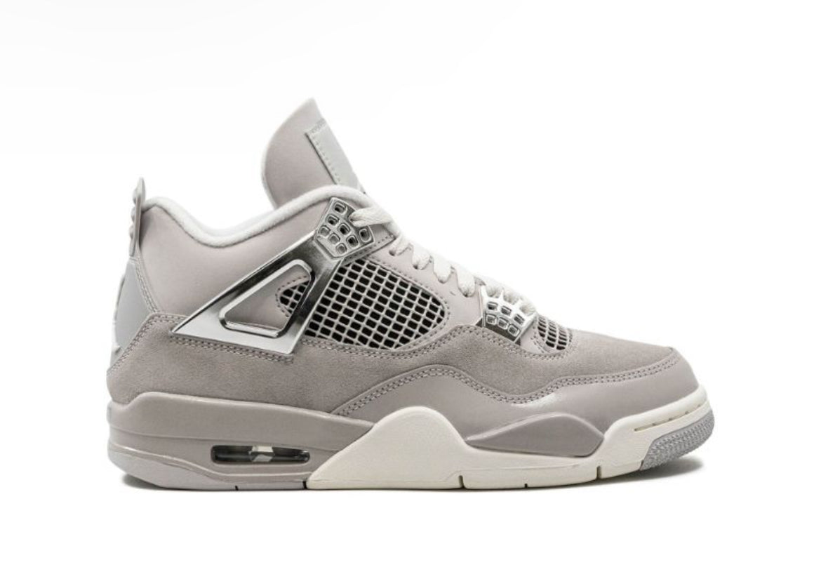 Air Jordan 4 Retro “Frozen moments”